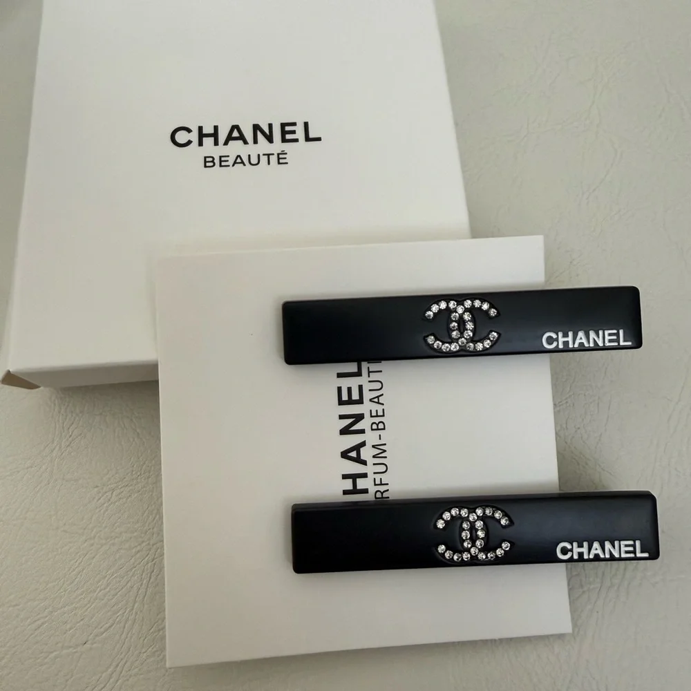 CHANEL Black Hair Accessories with Logo - Picture 1 of 1